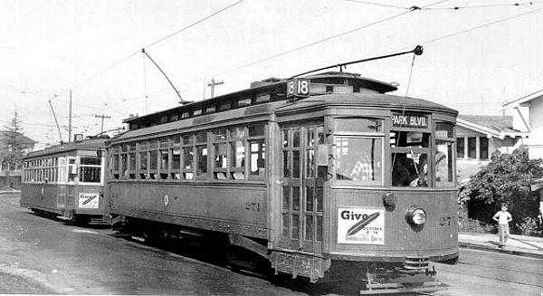 usr_m_eastbay_stcr_271_signedparkblvd_bv_045.jpg