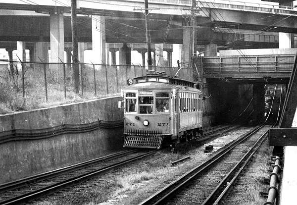 usr_m_eastbay_stcr_271_spcut_emeryville_btns_154.jpg
