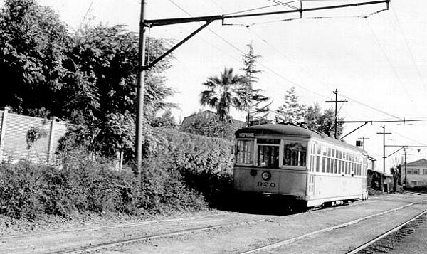 usr_m_eastbay_stcr_920_bv_oak08.jpg