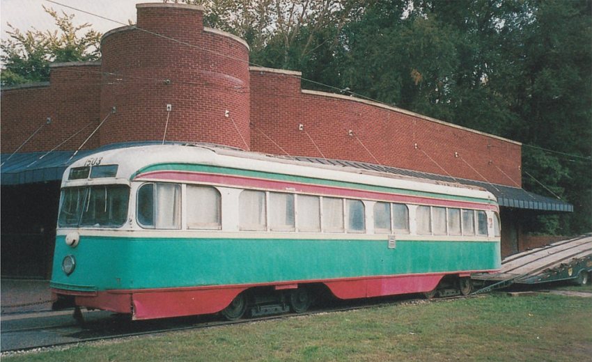 usr_m_elp_1503_unloadingatthebaltimorestreetcarmuseum_20021023_jt_167.jpg