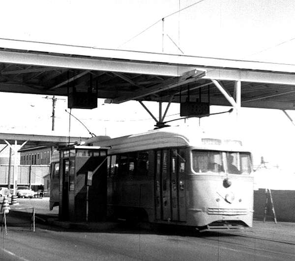 usr_m_elp_pcc_016_rhkj_128.jpg