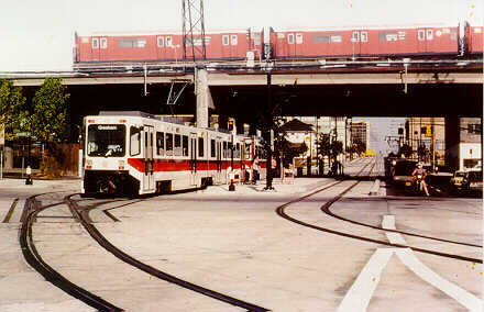 usr_m_goofy_whatif_nyc_flushinglightrail_bm_007.jpg