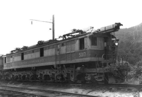 usr_m_grtnth_5017_01.jpg