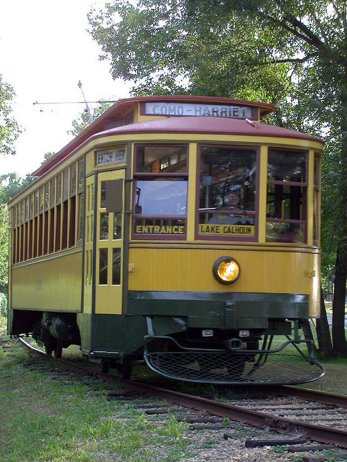 usr_m_museum_minnesotastreetcar_tcrt1300_20030800_fh_hicks235.jpg