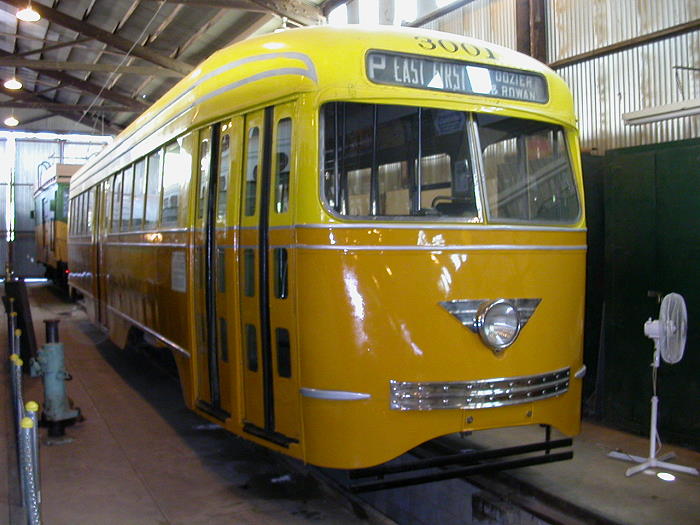 usr_m_museum_orangeempire_lax3001_20040807_fh_hicks340.jpg