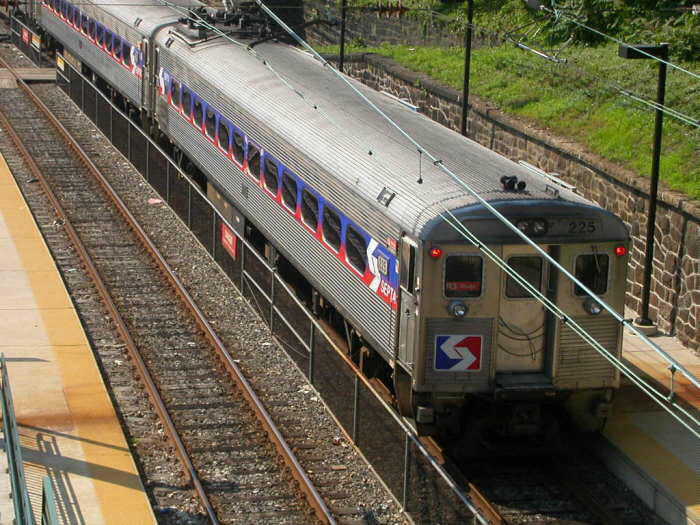 usr_m_phl_septaregrail_225_media_20030625_fh_hicks161.jpg