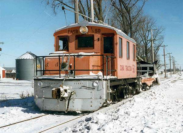 usr_m_iatr_050_withplow_19961226_dj_133.jpg