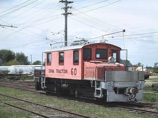 usr_m_iatr_060_emeryshops_20010517_vk_177.jpg