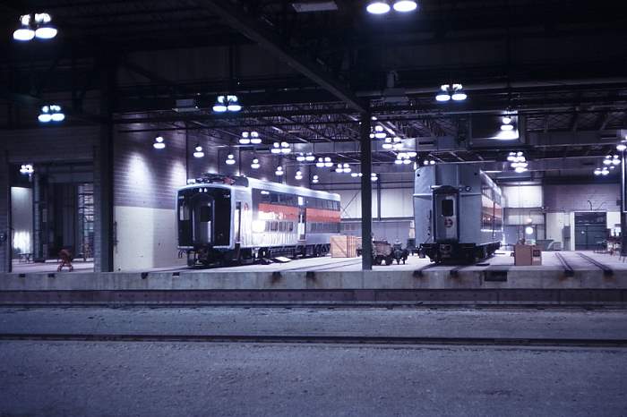 usr_m_ic_hl_1504_1505_insidewoodcrestshop_19710615_ss_178.jpg
