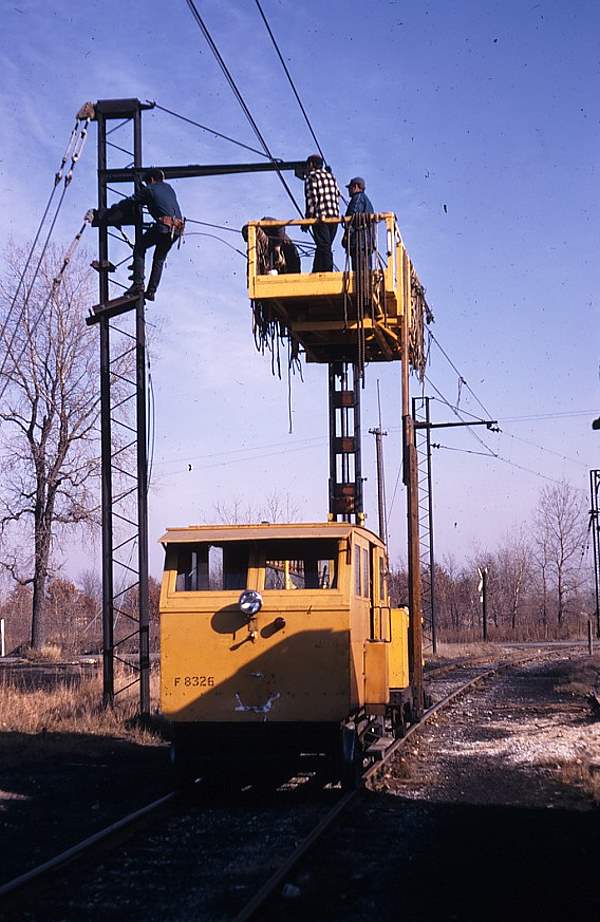usr_m_ic_misc_work_f8326_ashlandave_19691126_ss_140.jpg