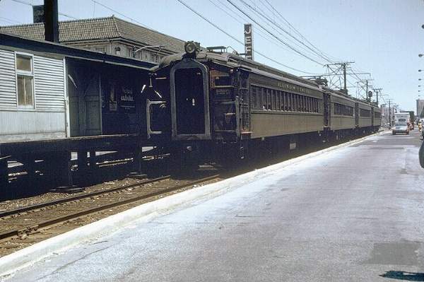 usr_m_ic_ps_xxx_brynmawrstation_19710706_jt_076.jpg