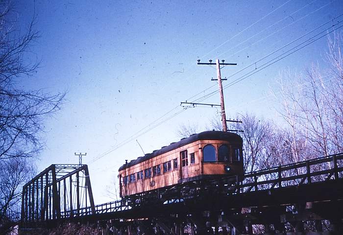 usr_m_it_0282_mackinawjunction_19521130_ss_392.jpg