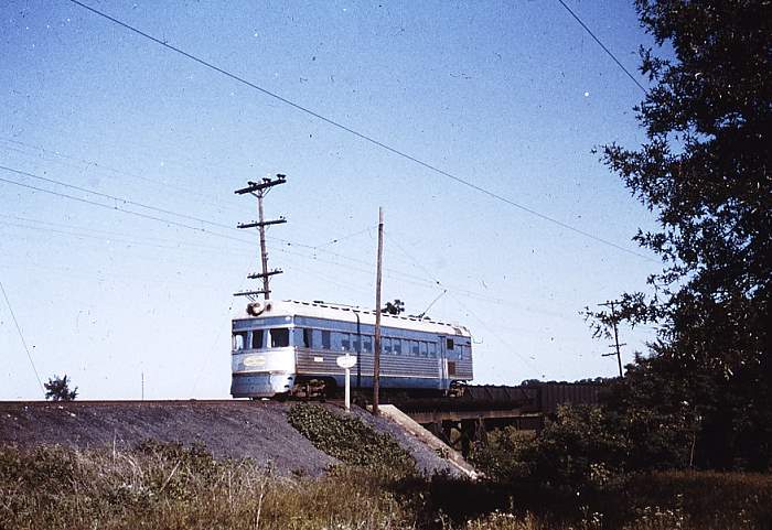 usr_m_it_streamliner_301_henrysiding_19550630_ss_377.jpg