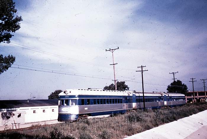 usr_m_it_streamliner_302_331_350_nmaineastpeoria_19540821_ss_369.jpg