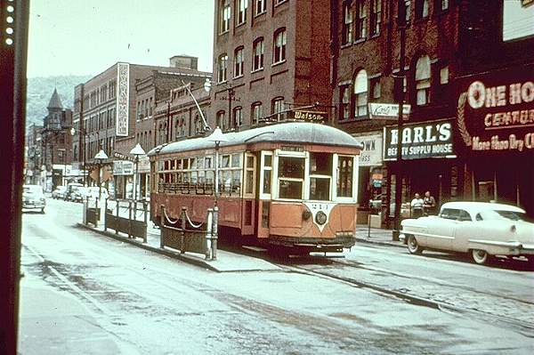 usr_m_jst_214_downtown_jt_081.jpg