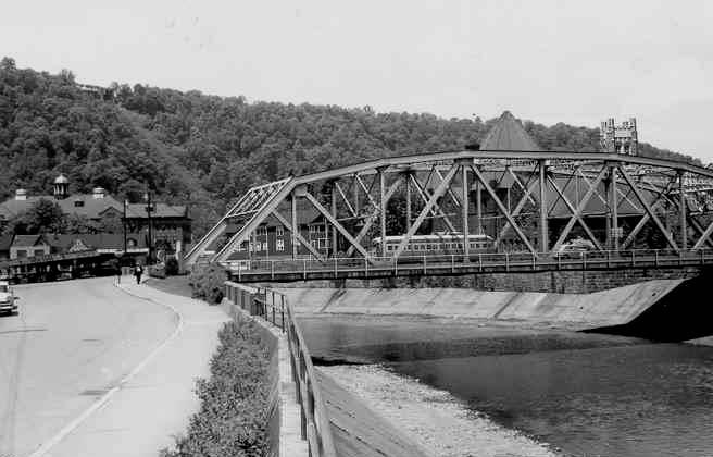 usr_m_jst_pcc_0003_franklinstbridge_sycolfp_152.jpg