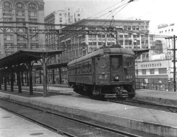 usr_m_lax+pe_0311_6thmainterminal_1955_dmewh_pe005.jpg