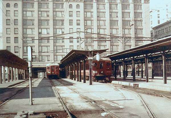 usr_m_lax+pe_0429_6thmainterminal_1958_kenhar_pe473.jpg