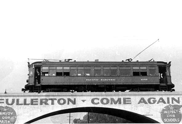 usr_m_lax+pe_1057_harborblvd_mid1930s_bv+kendouglas_pe353.jpg