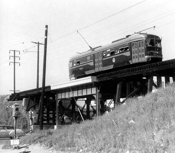 usr_m_lax+pe_5011_santamonicaairline+beverlyglenblvd_bv_pe094.jpg