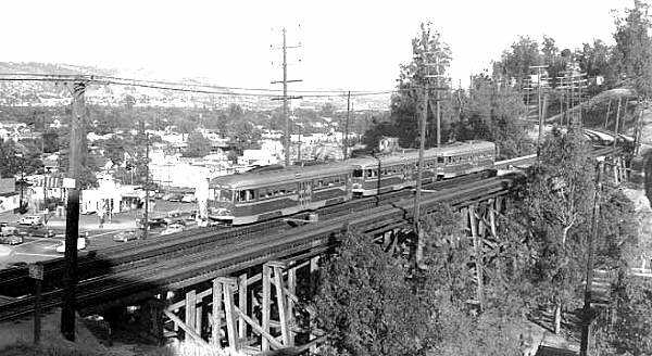 usr_m_lax+pe_5018_fletcherdriveviaduct_bv_pe382.jpg