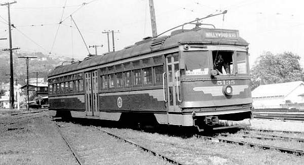 usr_m_lax+pe_5135_westhollywoodcarhouse_bv_pe313.jpg