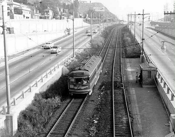 usr_m_lax+pe_5139_barhamblvd_1952_bv_pe264.jpg