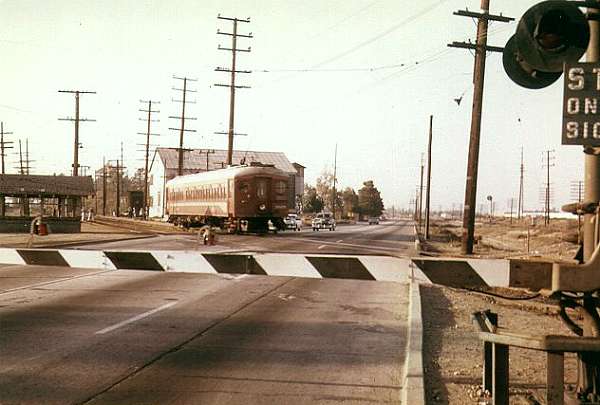 usr_m_lax+pe_blimps_dominguezjct_1958_kenhar_pe441.jpg
