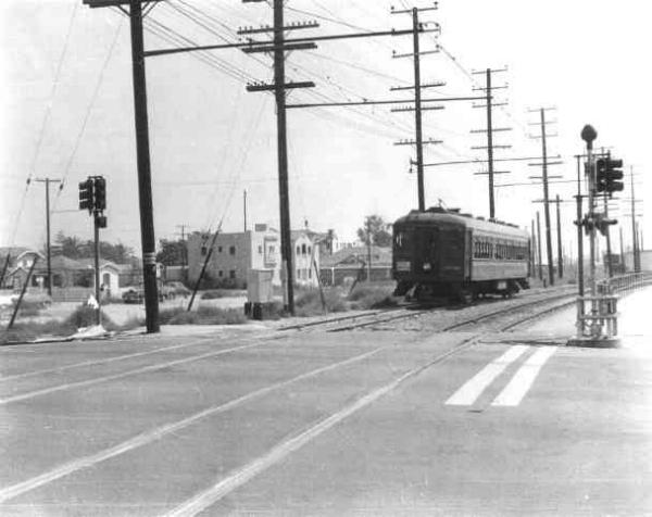 usr_m_lax+pe_blimps_rosecrans-compton_1955_dmewh_pe012.jpg