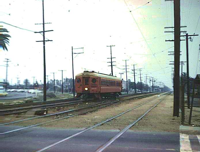 usr_m_lax+pe_blimps_slausonjct_196104_kenhar_pe411.jpg