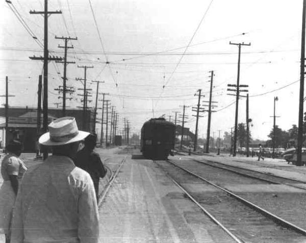usr_m_lax+pe_blimps_watts_1955_dmewh_pe014.jpg