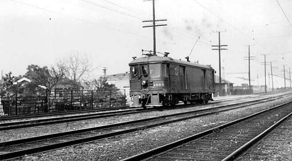 usr_m_lax+pe_frt'1444_florenceave_bv_pe339.jpg