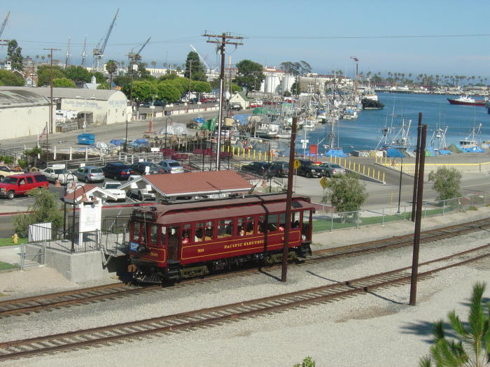 usr_m_lax+pe_misc_waterfront_500_20040712_bv_laws13.jpg