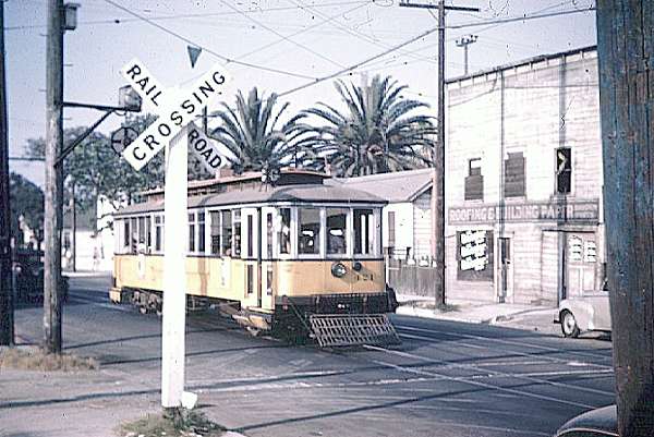 usr_m_laxhist_0421_glineshuttle_1946_bmjt_042.jpg