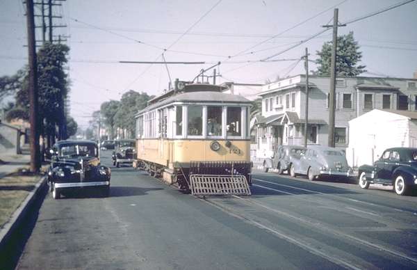 usr_m_laxhist_0421_glineshuttlegriffith_1946_khbmjt_044.jpg