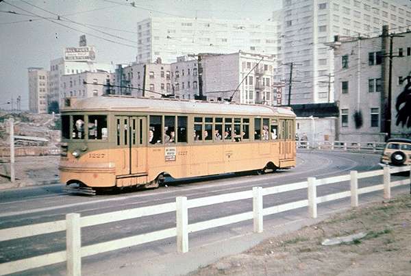 usr_m_laxhist_1227_7thkip_jt_117.jpg