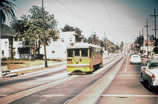 usr_m_laxhist_1439_wlinebroadway_khjt_239.jpg