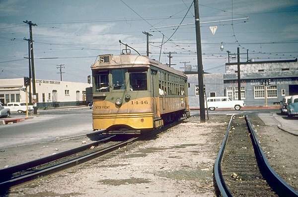 usr_m_laxhist_1446_gagecentral_khjt_245.jpg