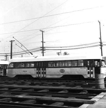 usr_m_laxhist_3124_division20_1963_kj_256.jpg