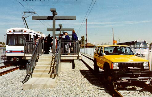 usr_m_laxmod_aline_1xx_103rd+st+station+dedication-kenny+hahn_bv_bl24.jpg