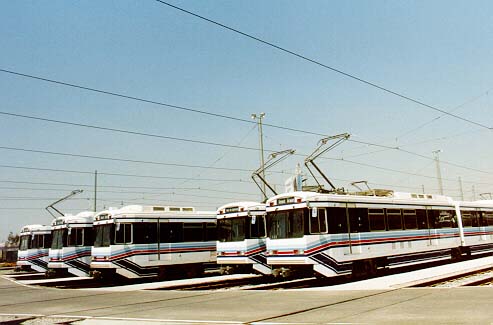 usr_m_laxmod_aline_1xx_lineup_bv_bl19.jpg
