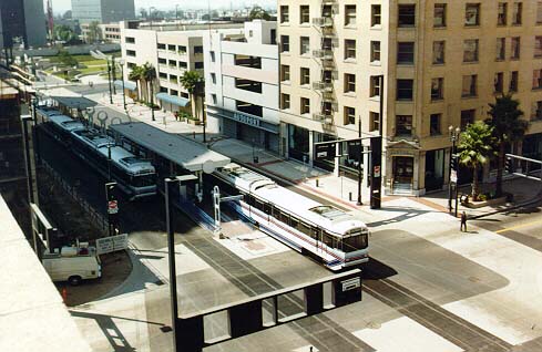 usr_m_laxmod_aline_1xx_longbeach-first+pine_19900900_bv_bl28.jpg