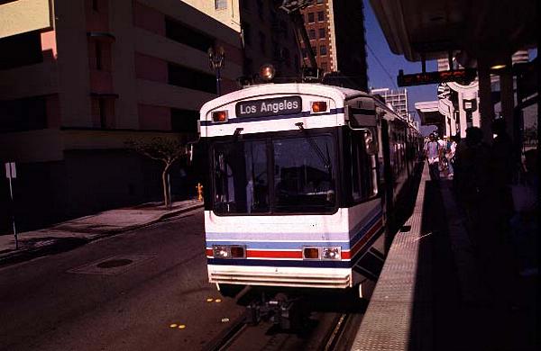 usr_m_laxmod_aline_1xx_longbeach_pe047.jpg
