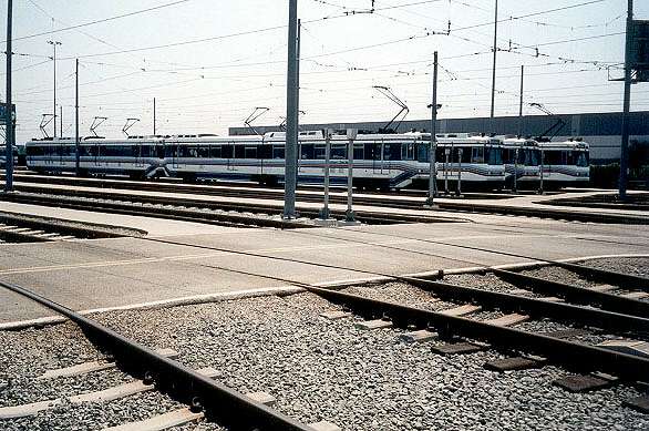 usr_m_laxmod_aline_1xx_yards_19970000_ccars_bl60.jpg