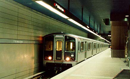usr_m_laxmod_bline_514_metro+center_bv_rl03.jpg