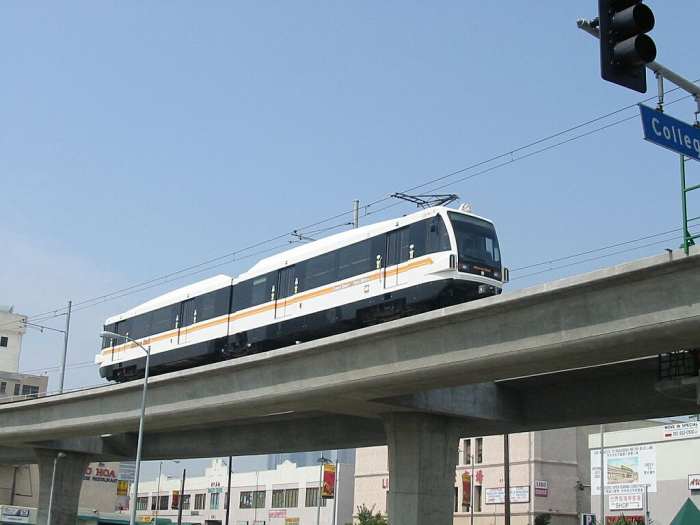 usr_m_laxmod_eline_235a_chinatown+station_20030517_shosk_gd01.jpg