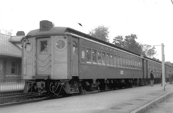 usr_m_lirr_2ndgen_1534_gardencity_swjt_053.jpg