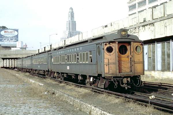 usr_m_lirr_2ndgen_4144_vanderbiltyard_19701101_jt_018.jpg
