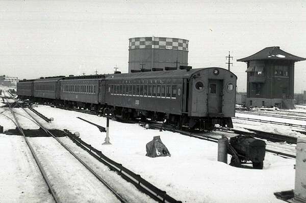 usr_m_lirr_2ndgen_4821_halltower_jmjt_099.jpg