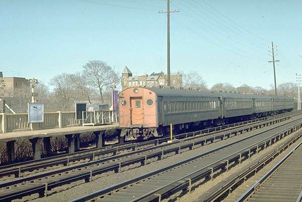 usr_m_lirr_2ndgen_4939_hollis_19700405_jt_112.jpg